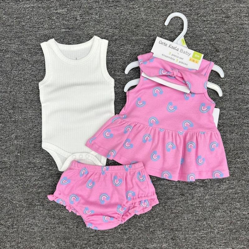 Baby girl's three-piece clothing set