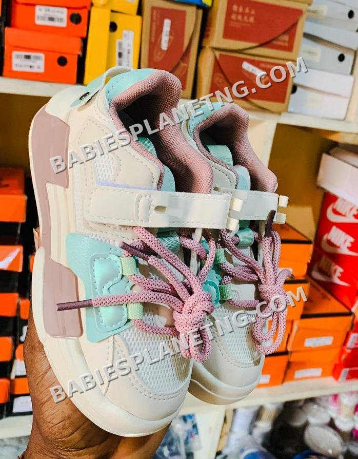 Girls Sneakers