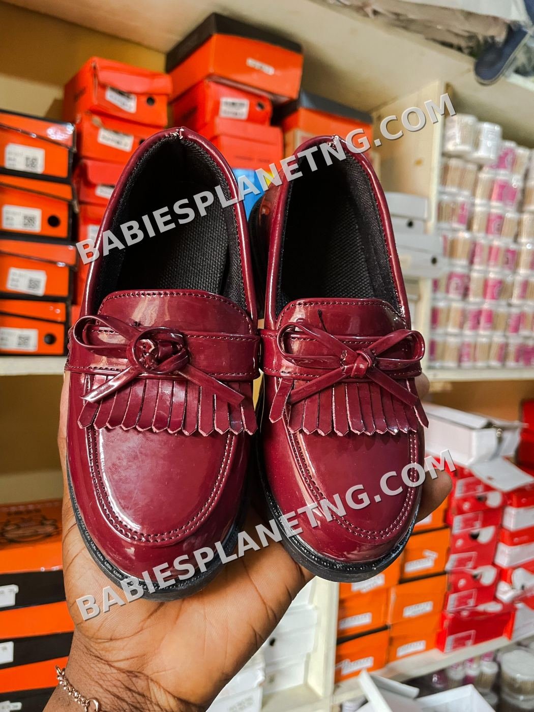 Shoe