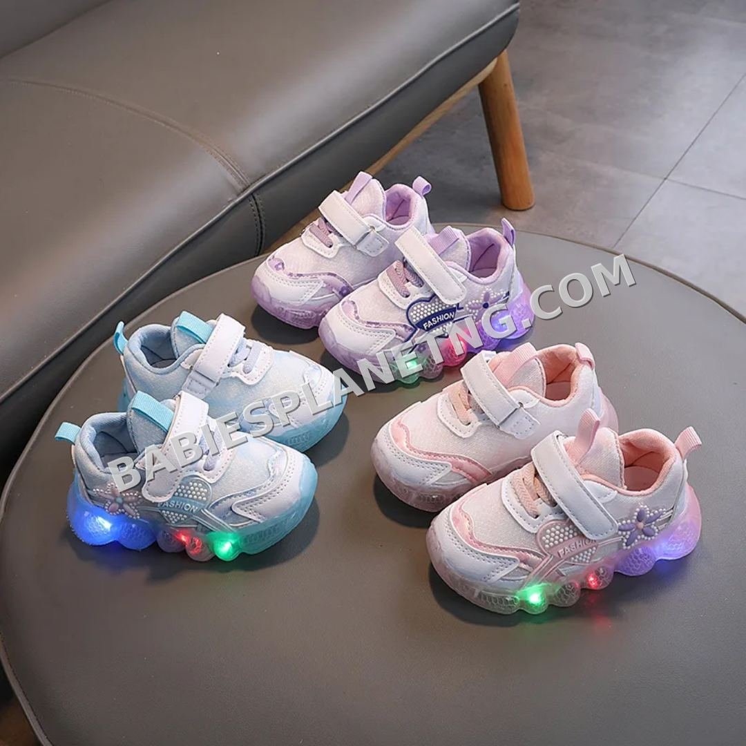Toddler Girls' Light-Up Sneakers