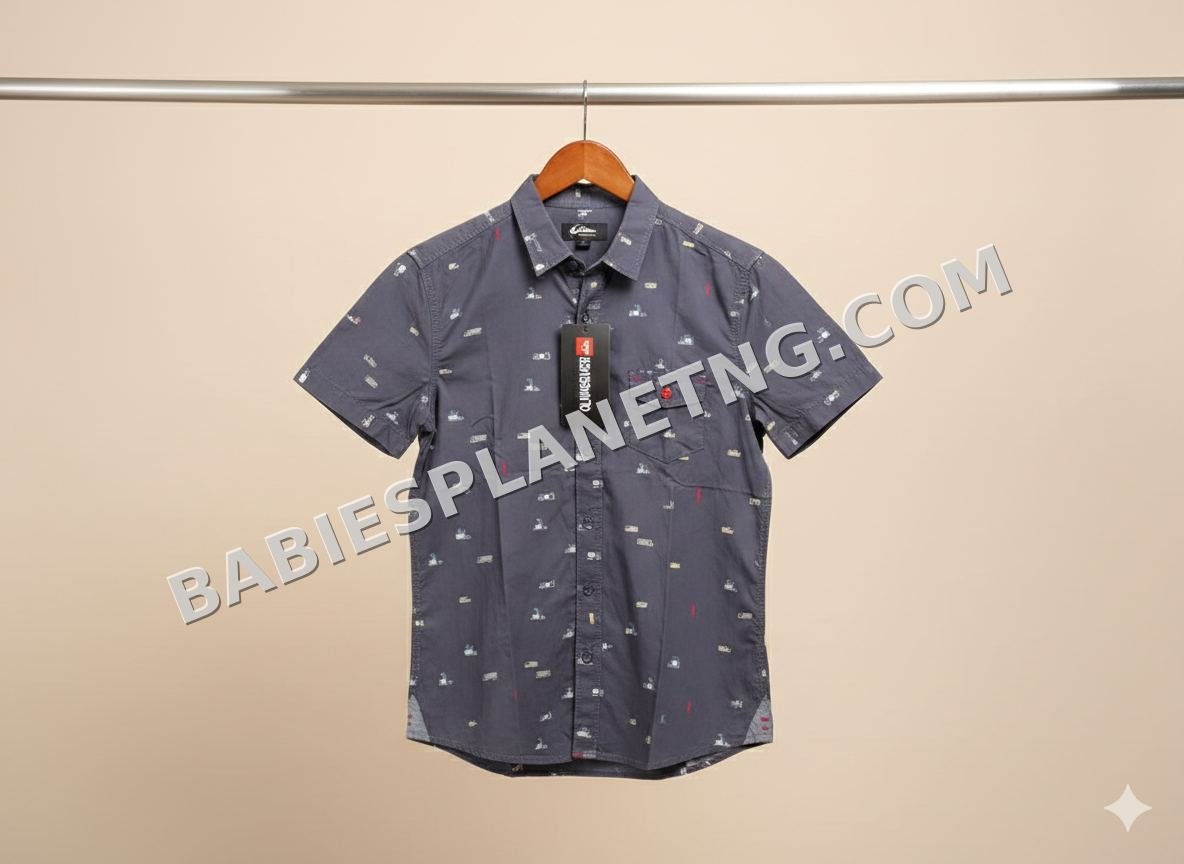 Quiksilver short-sleeve button-down shirt .011