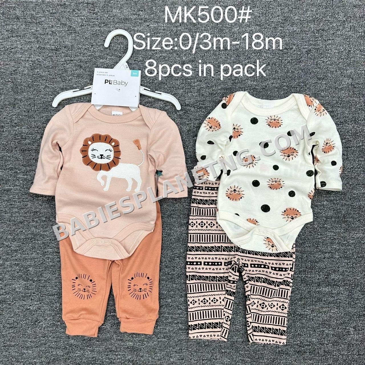 8-piece baby clothing in sizes 0/3m - 18m