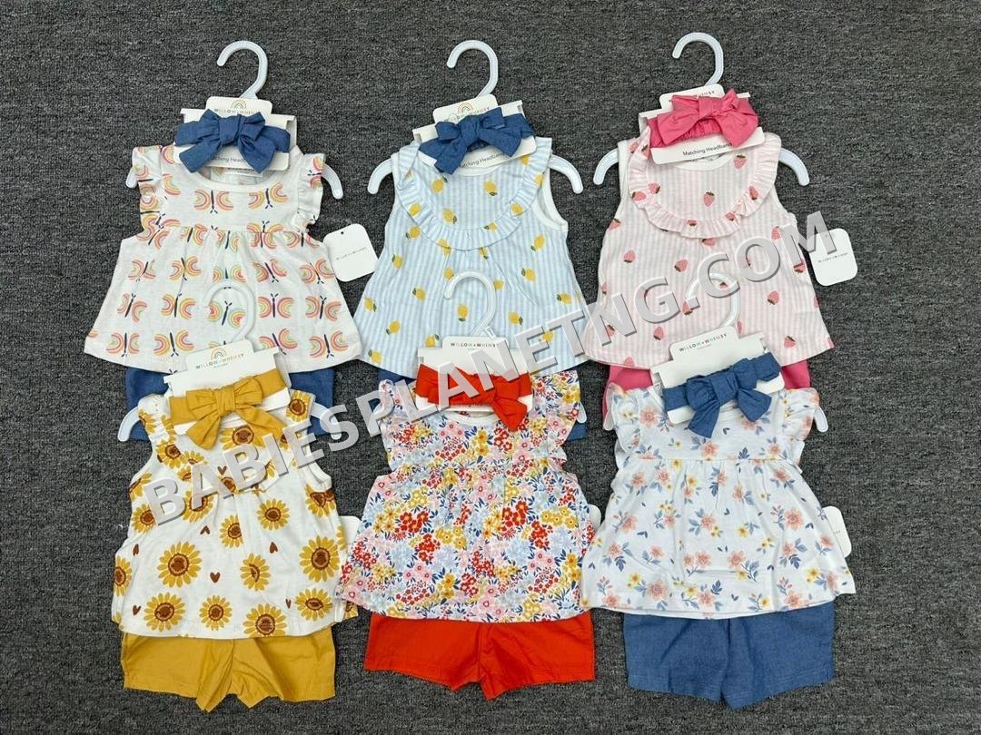 Baby girl's three-piece clothing set